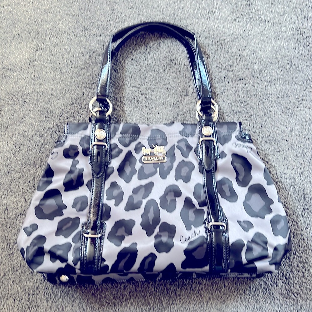 Coach shoulder bag